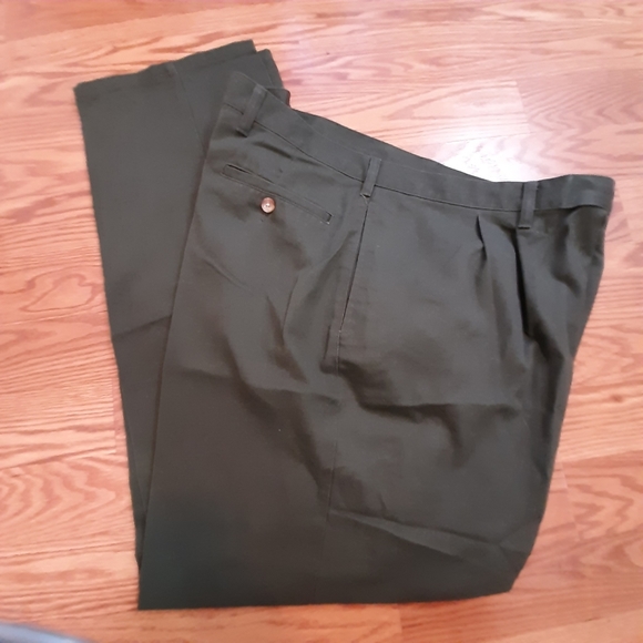 Other - Mens 48x32 dark green dress/casual pants